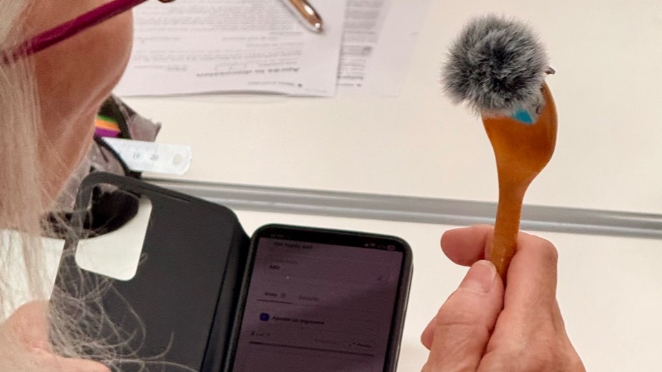 (a) Bluetooth microphone for clear audio capture